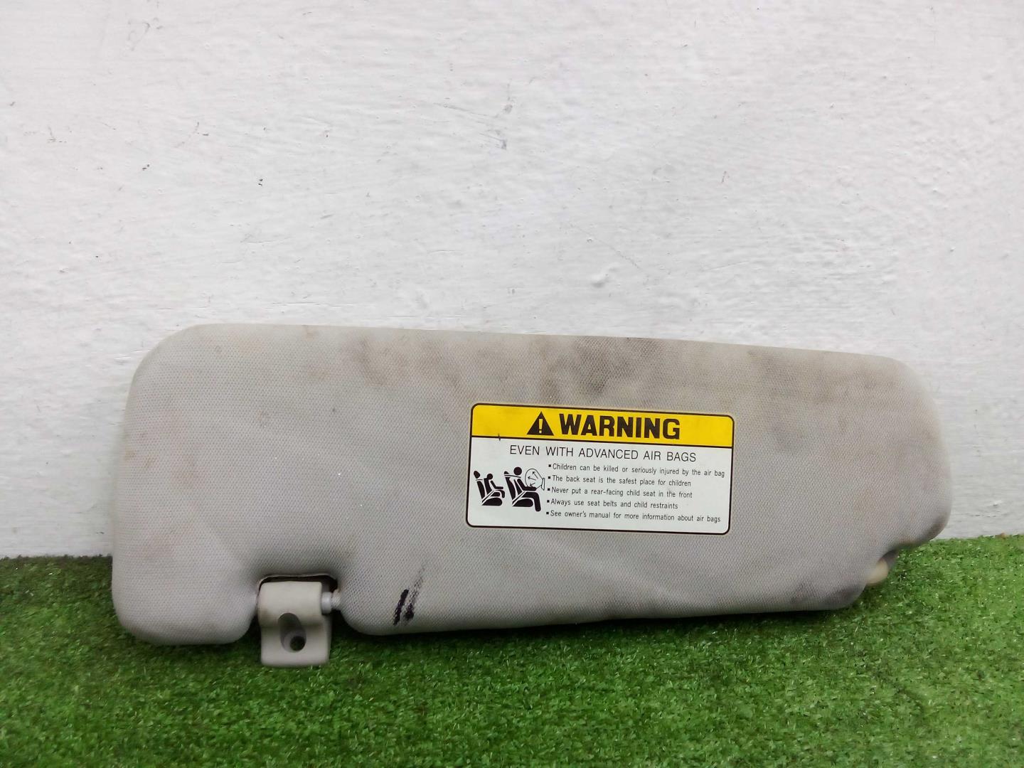 Козырек солнцезащитный