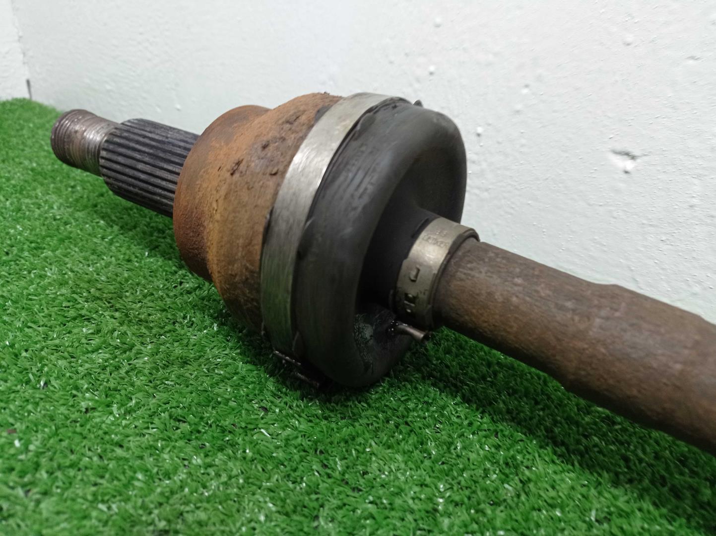 Полуось задняя левая