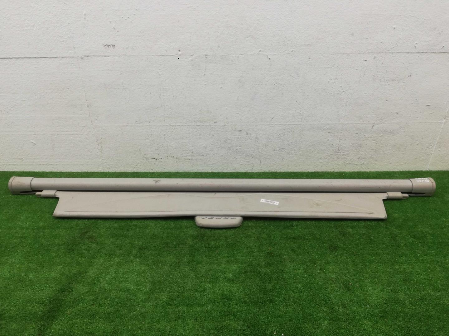 Шторка багажника