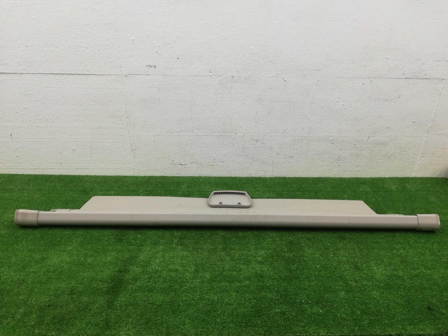 Шторка багажника