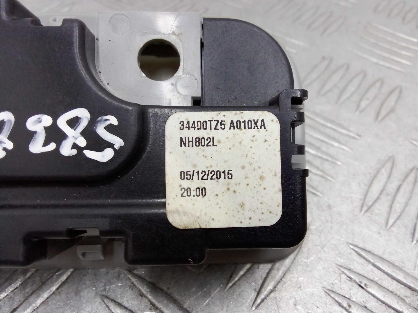 Плафон салонный