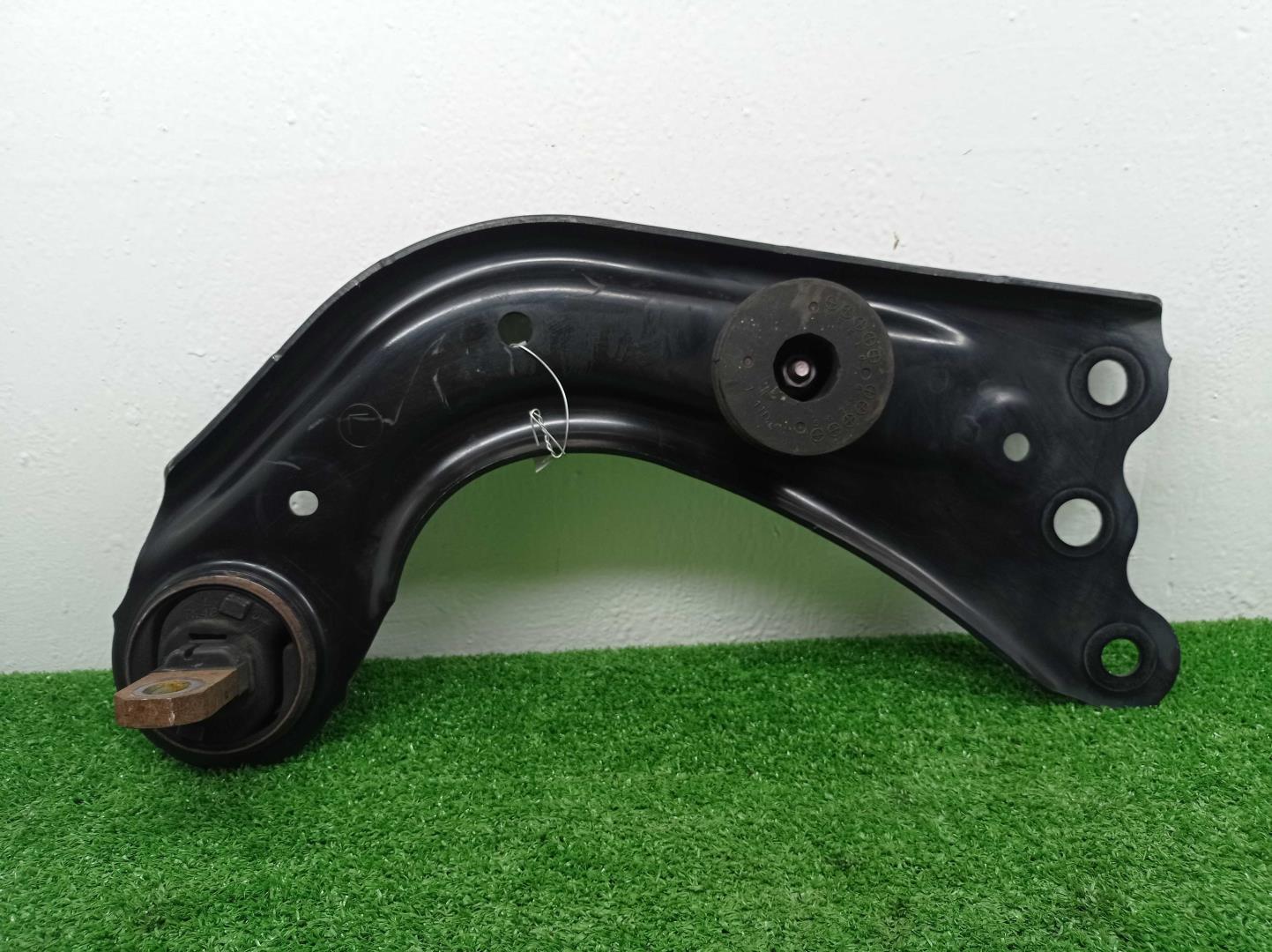 Рычаг задний левый