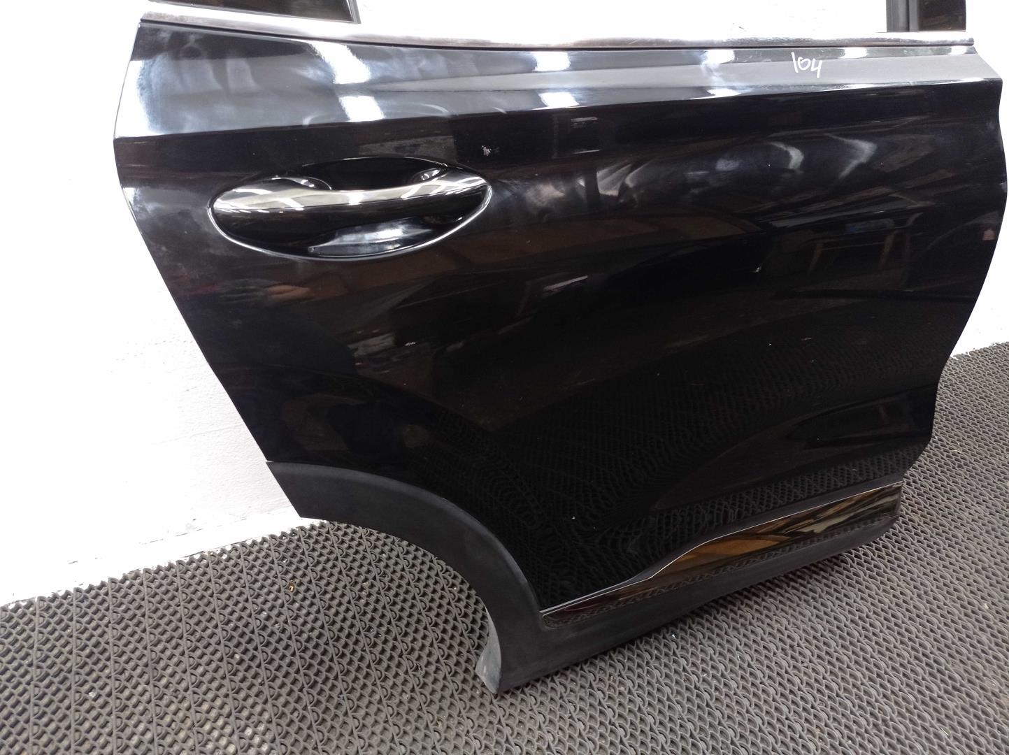 Замок двери задней правой