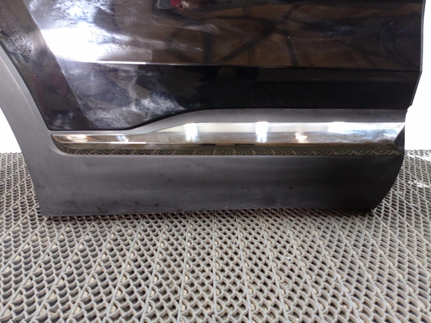 Замок двери задней правой