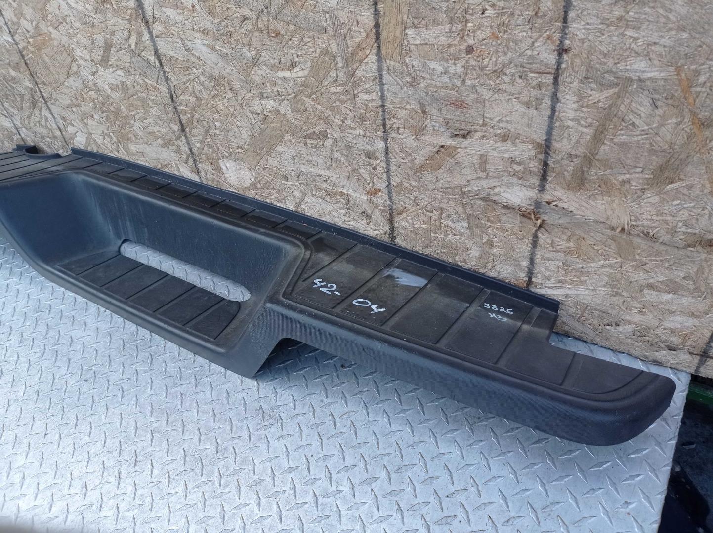 Накладка заднего бампера