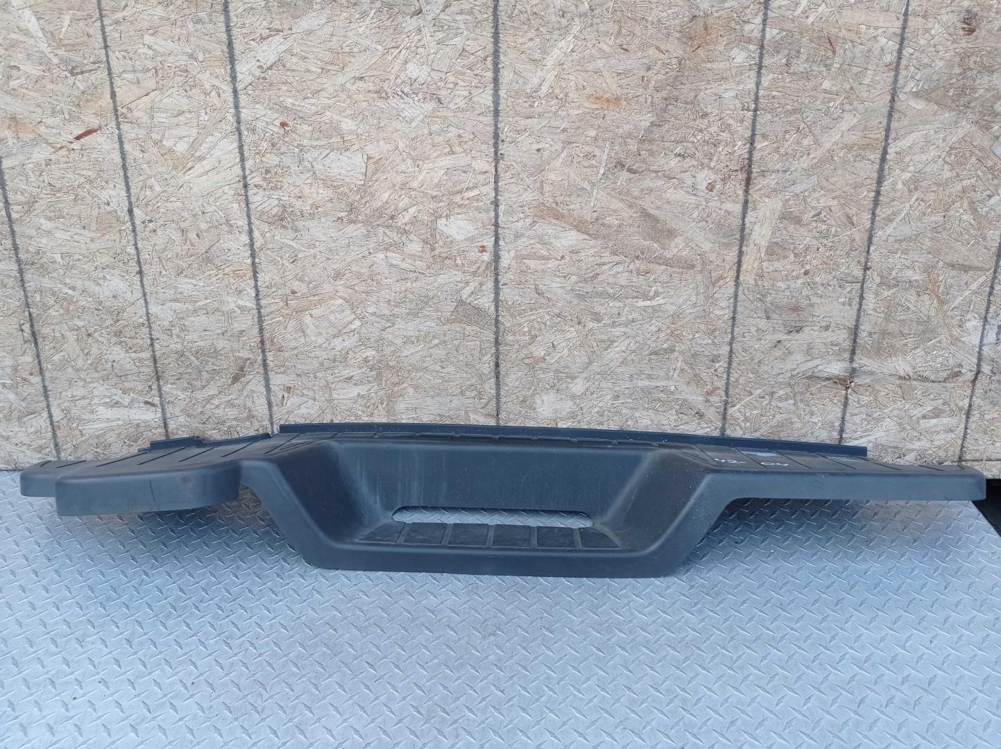 Накладка заднего бампера