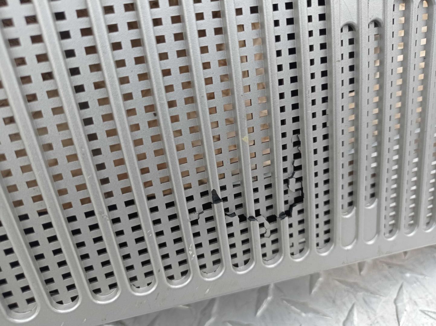 Решетка стеклоочистителей (Жабо)