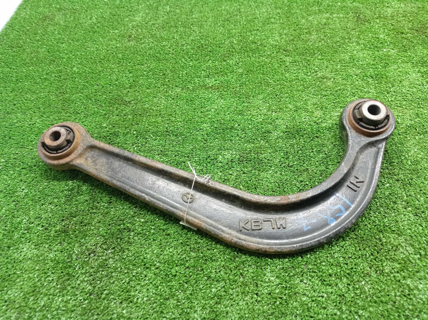 Рычаг задний правый