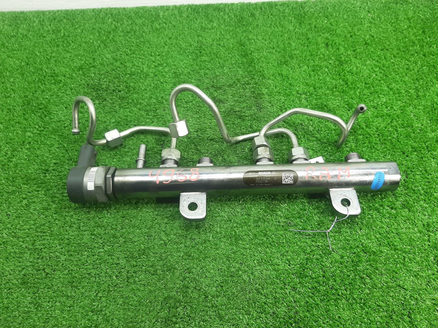 Рейка топливная (рампа)