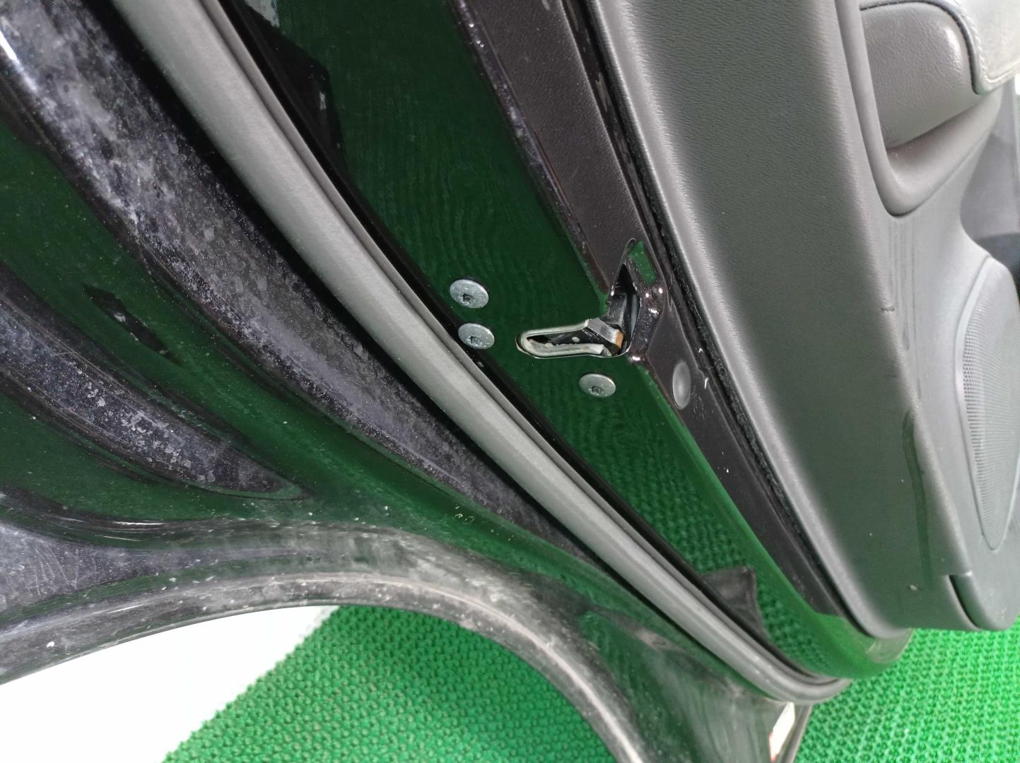 Дверь задняя левая