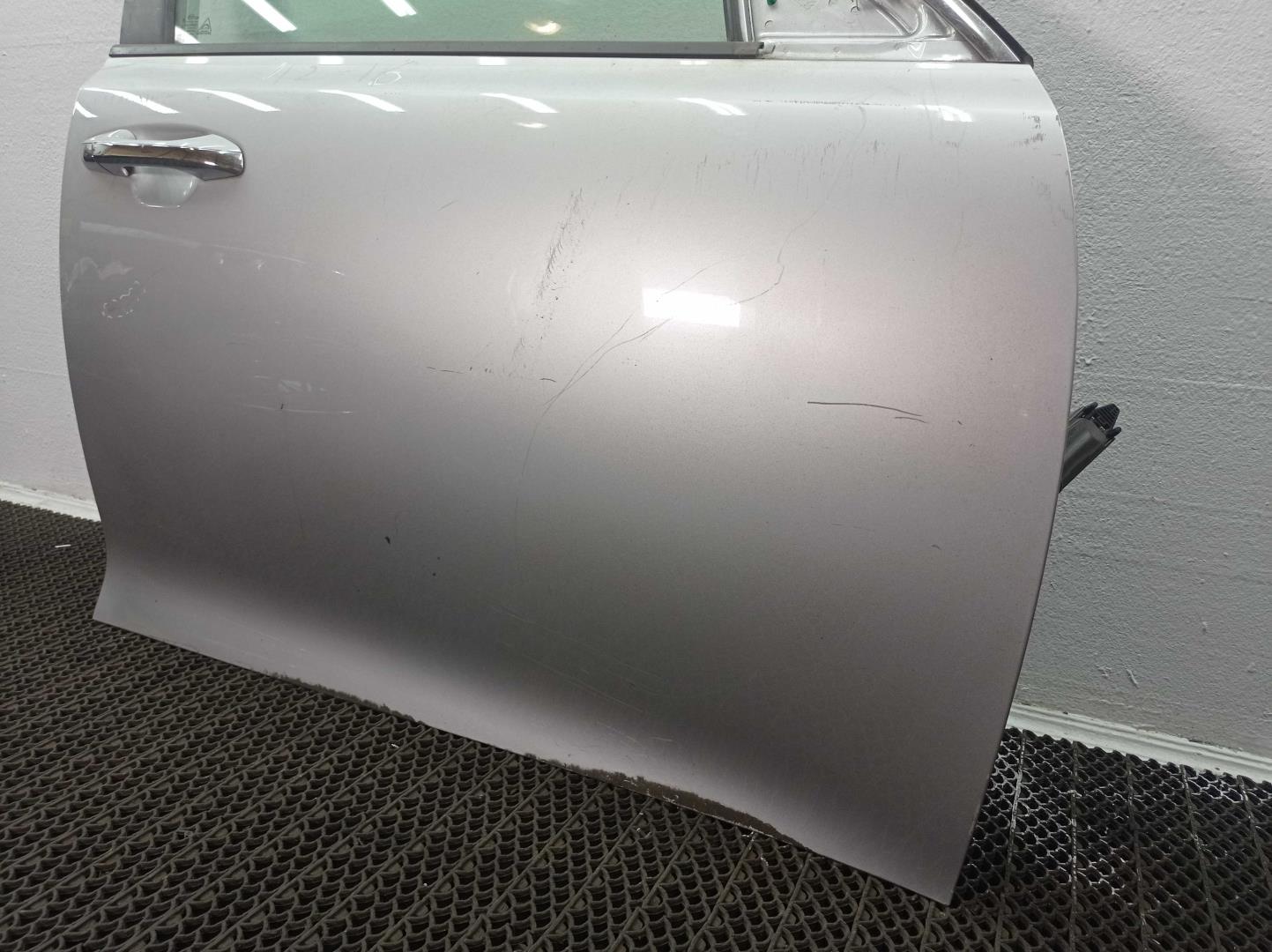 Ограничитель двери