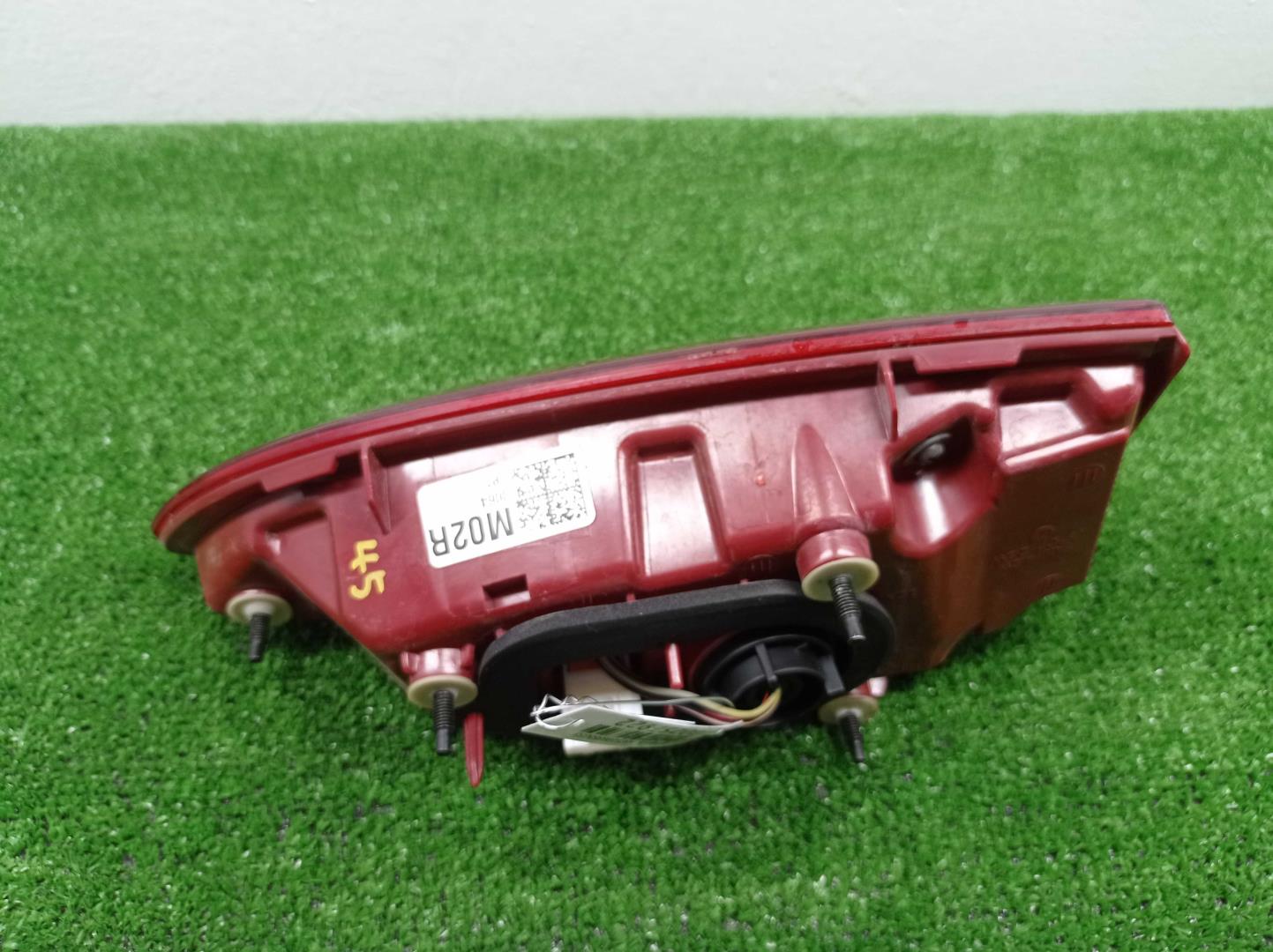 Фонарь задний внутренний правый