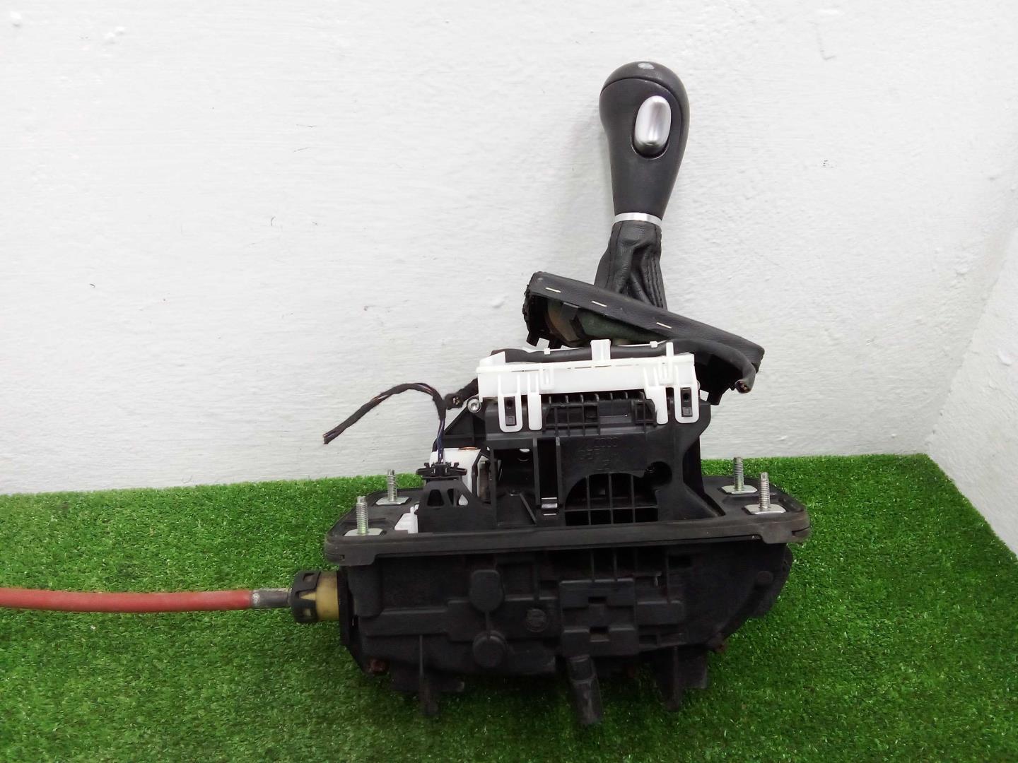 Кулиса МКПП / АКПП