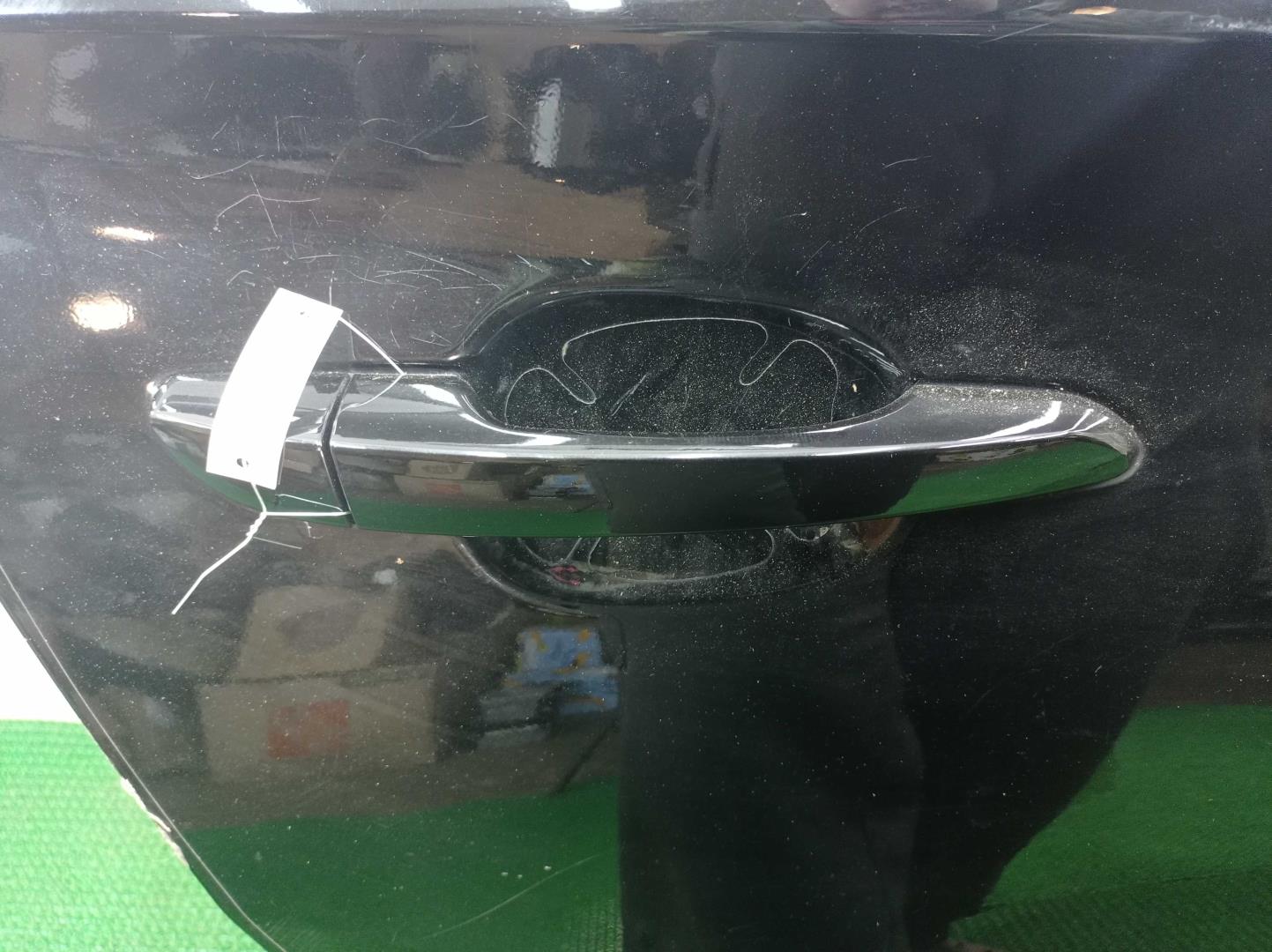 Замок двери задней правой