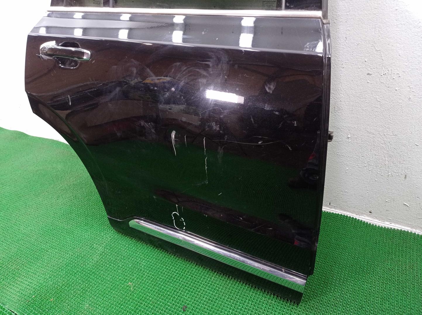 Замок двери задней правой