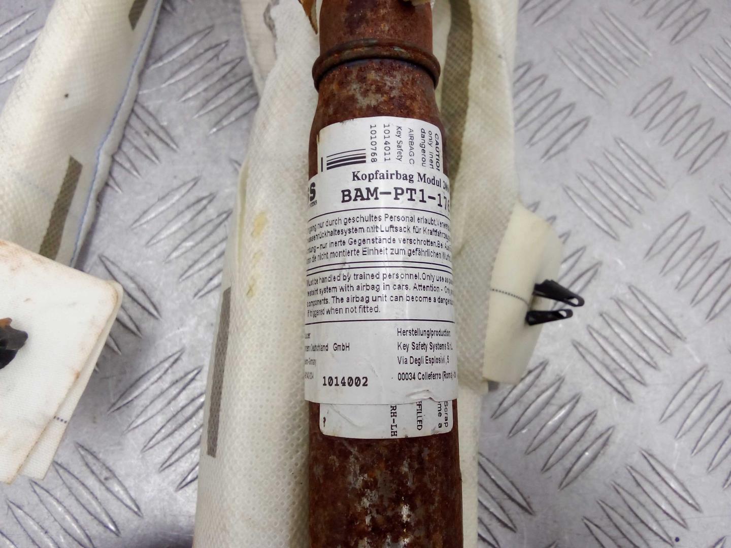 Подушка безопасности боковая (шторка)