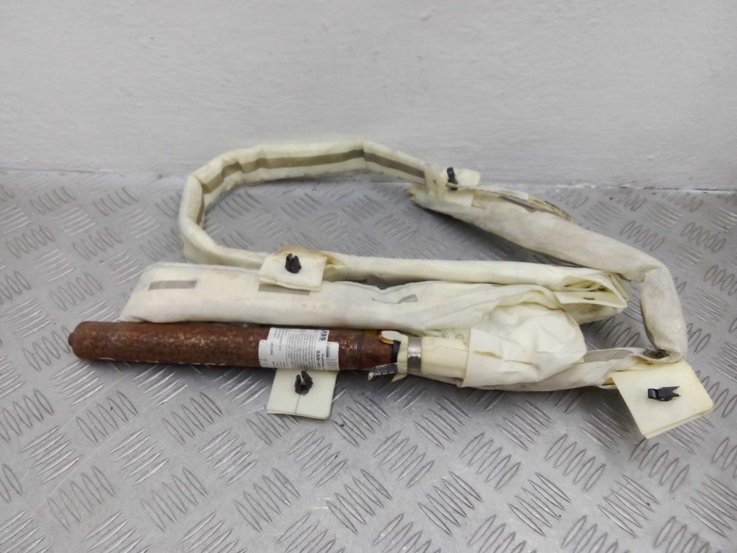 Подушка безопасности боковая (шторка)