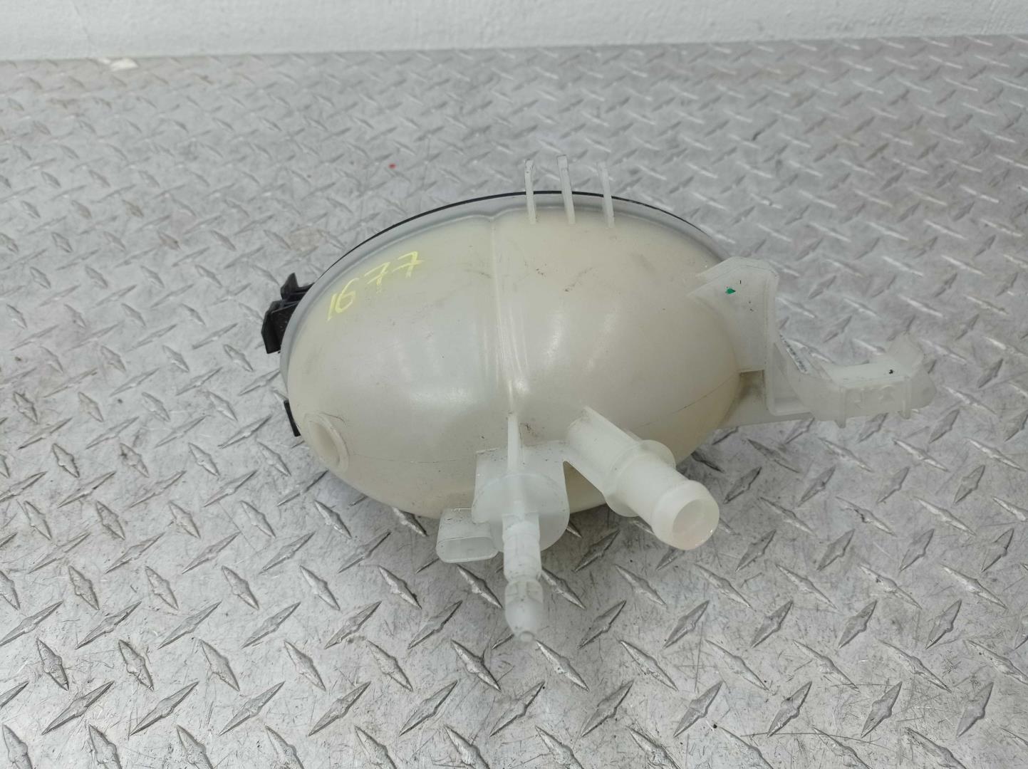 Бачок расширительный