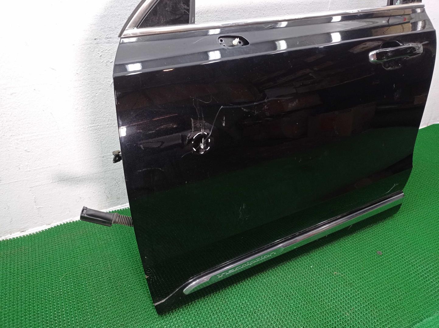 Дверь передняя левая