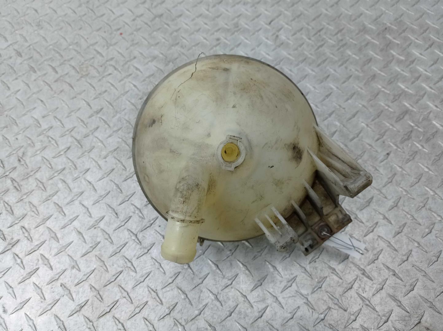 Бачок расширительный