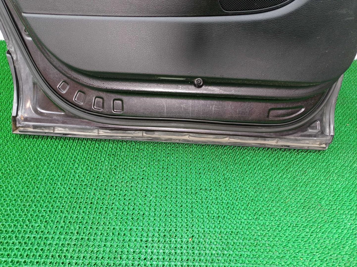 Дверь задняя левая