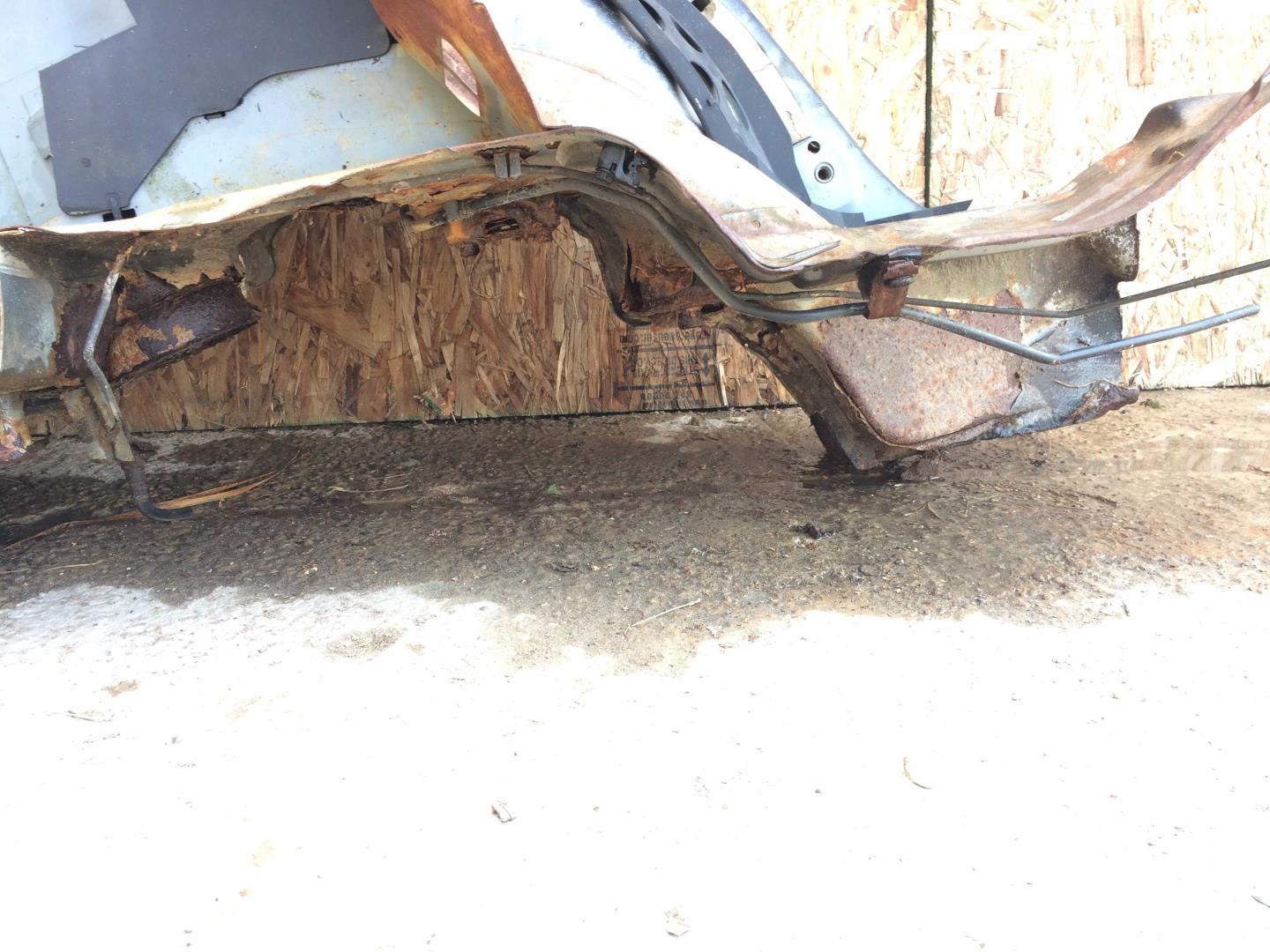 Крыло заднее левое