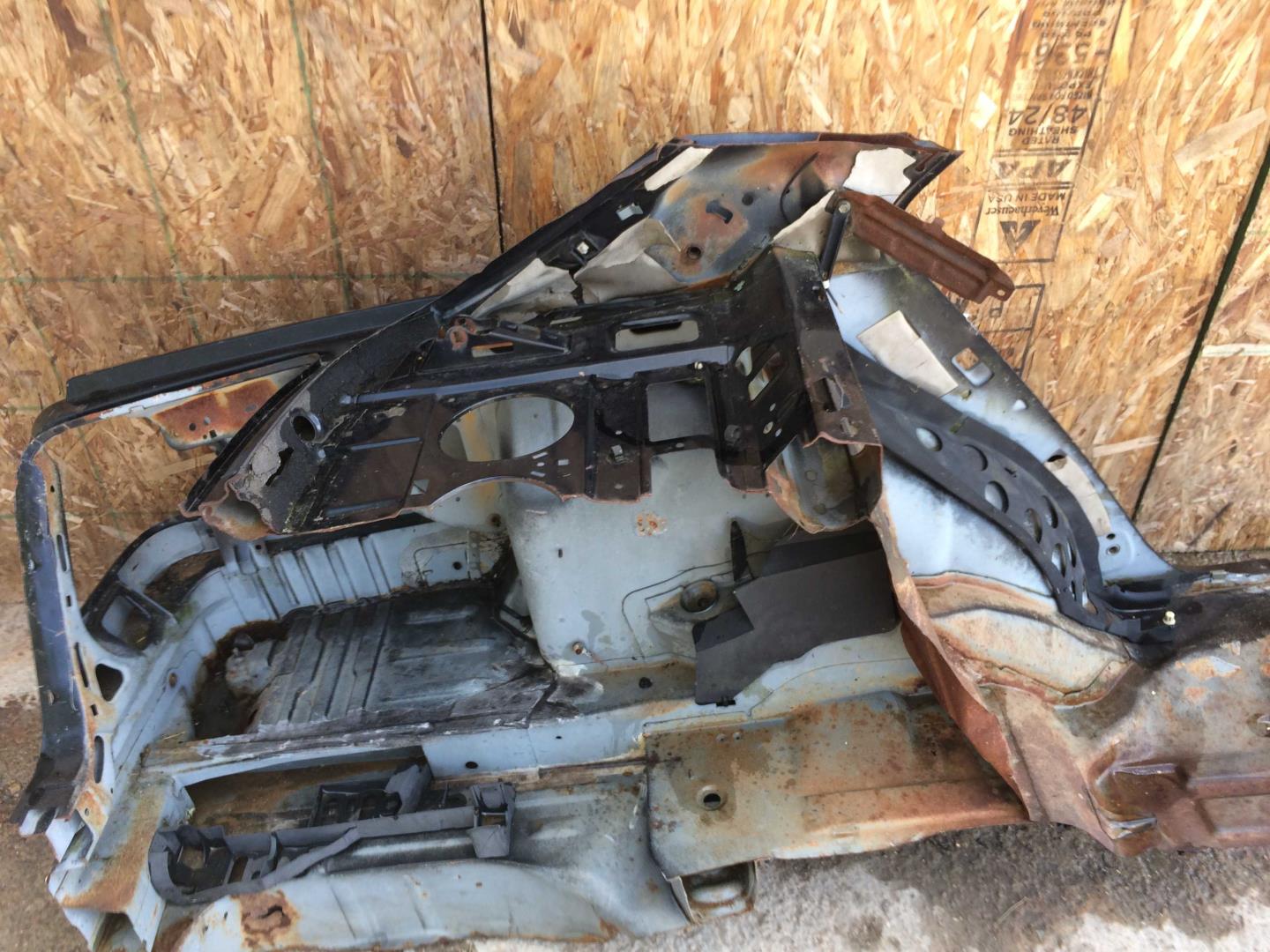 Крыло заднее левое