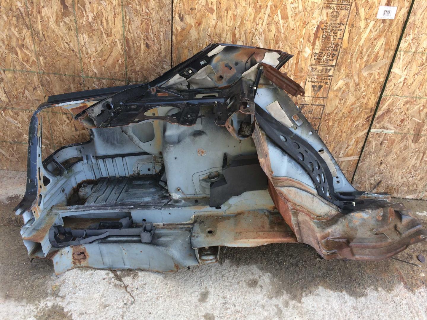 Крыло заднее левое