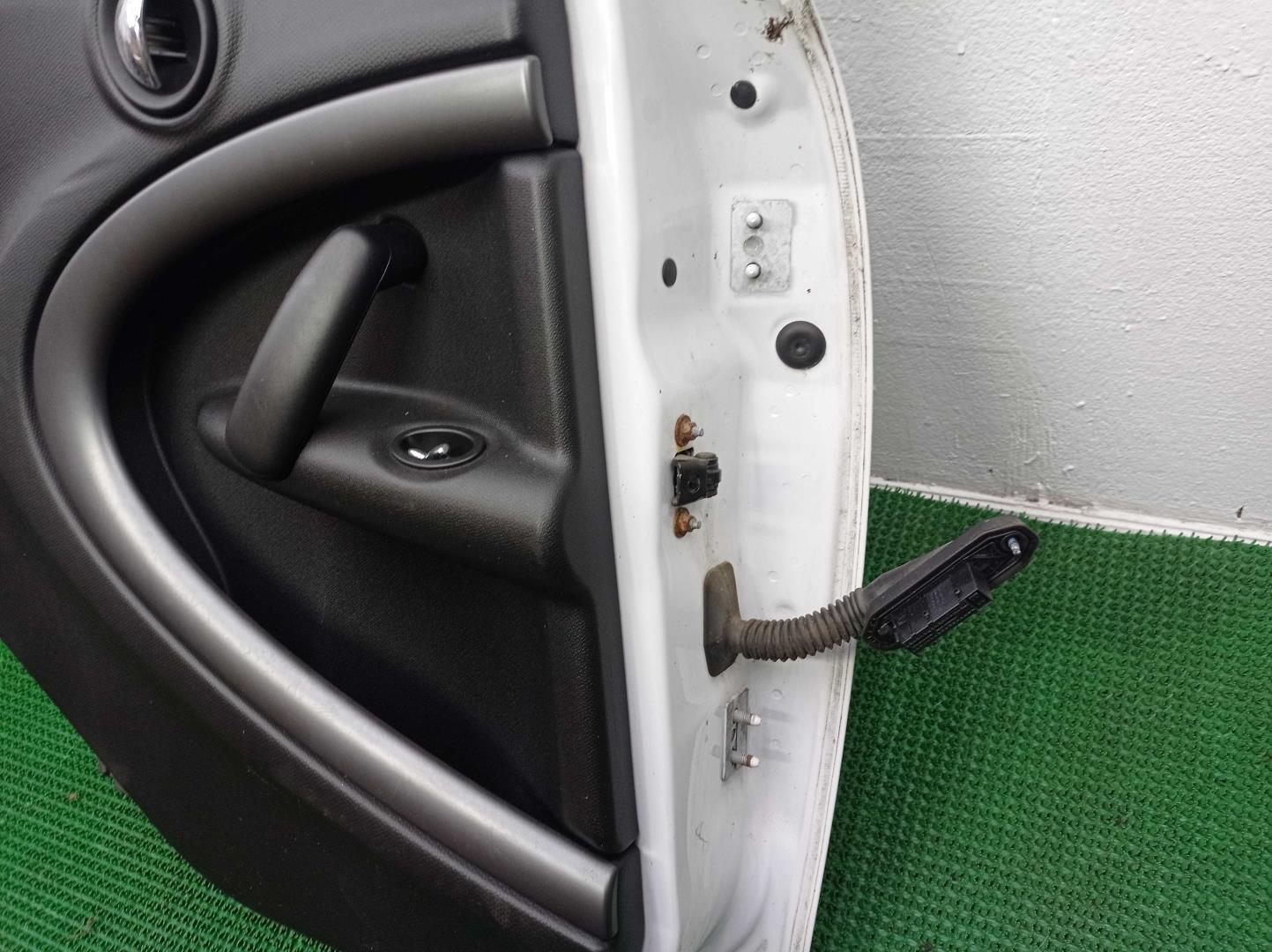 Ручка двери задней наружная левая