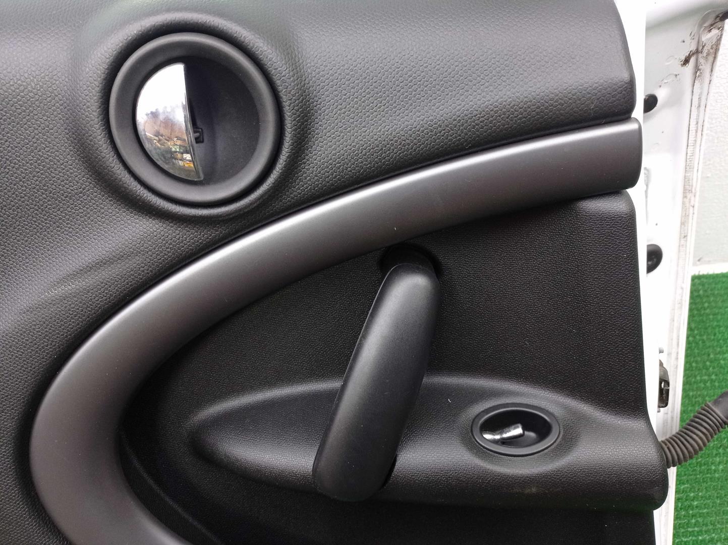 Ручка двери задней наружная левая