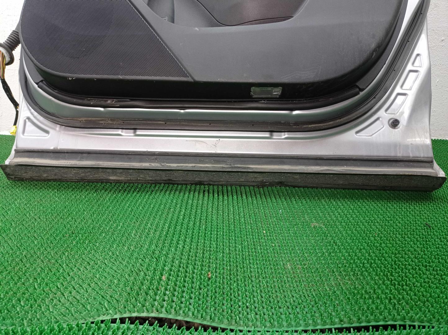 Ограничитель двери