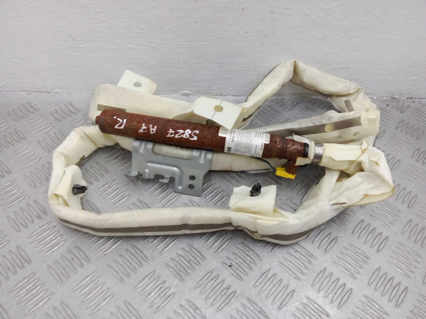 Подушка безопасности боковая (шторка)