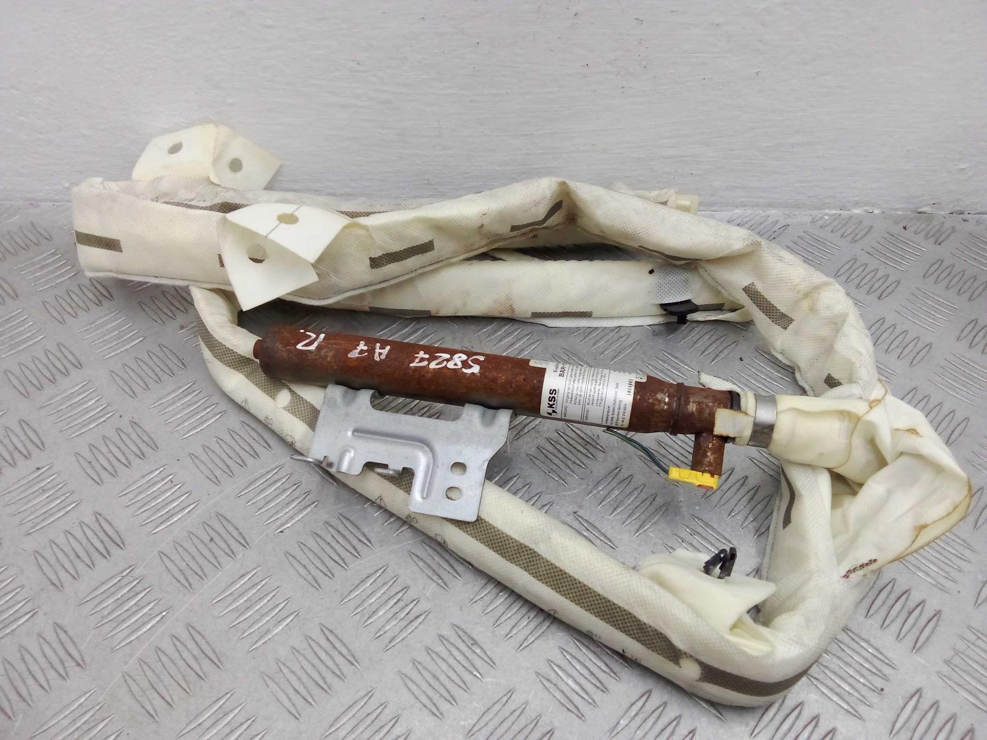 Подушка безопасности боковая (шторка)