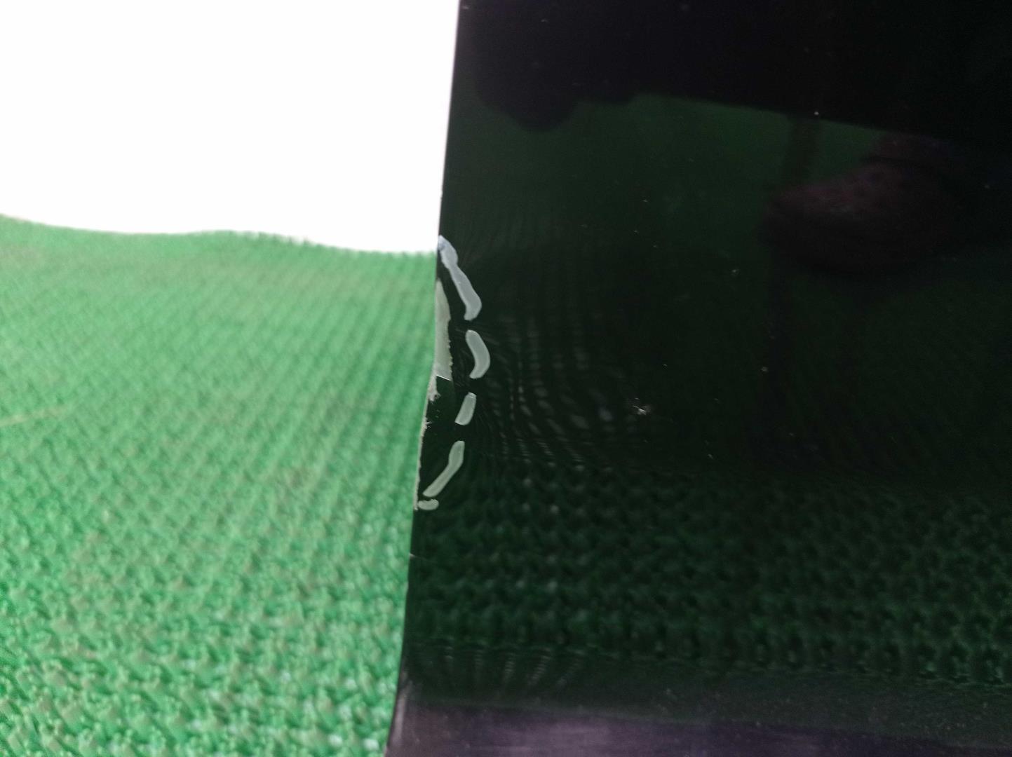 Стекло двери передней правой