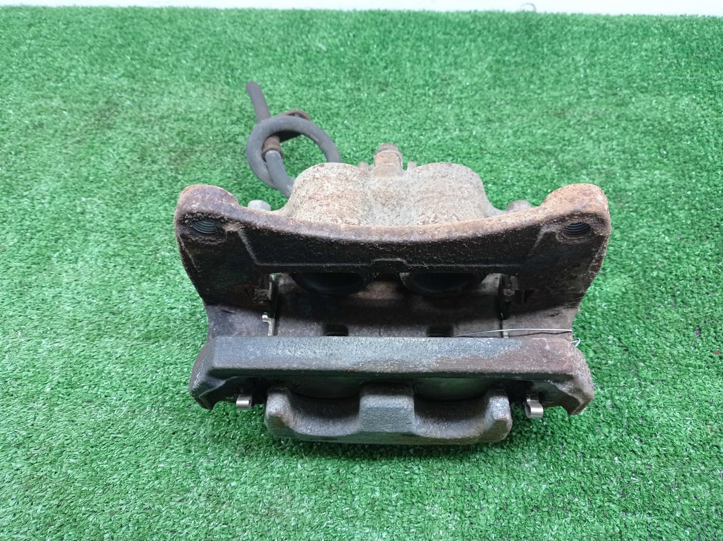 Суппорт передний правый