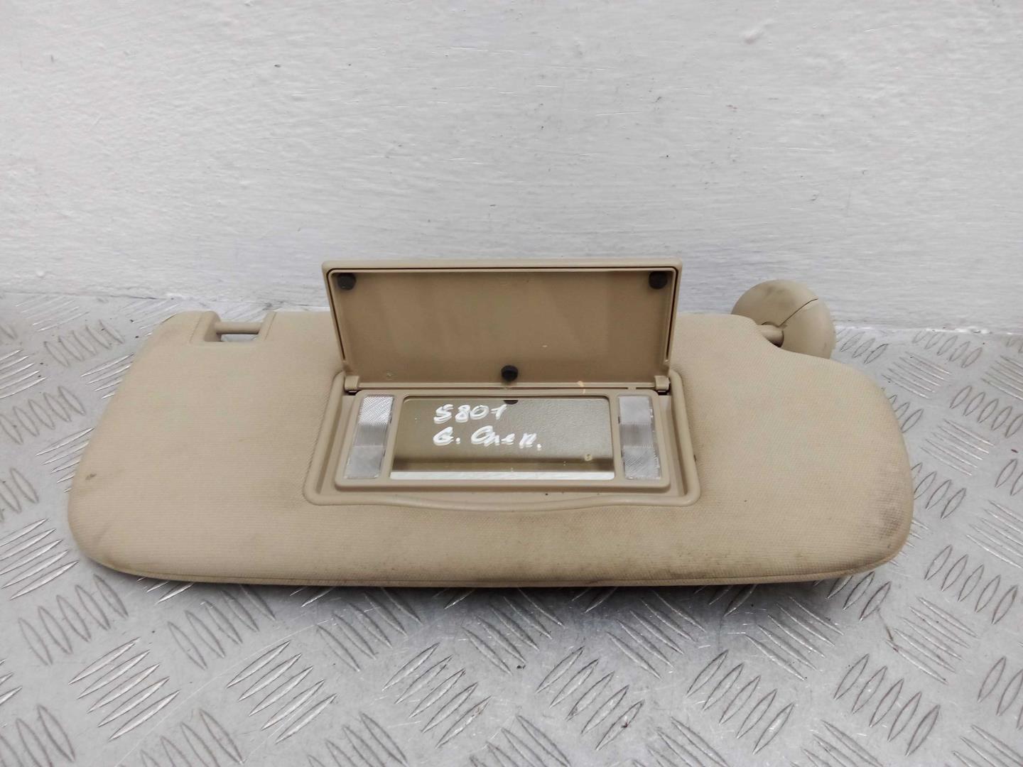 Козырек солнцезащитный