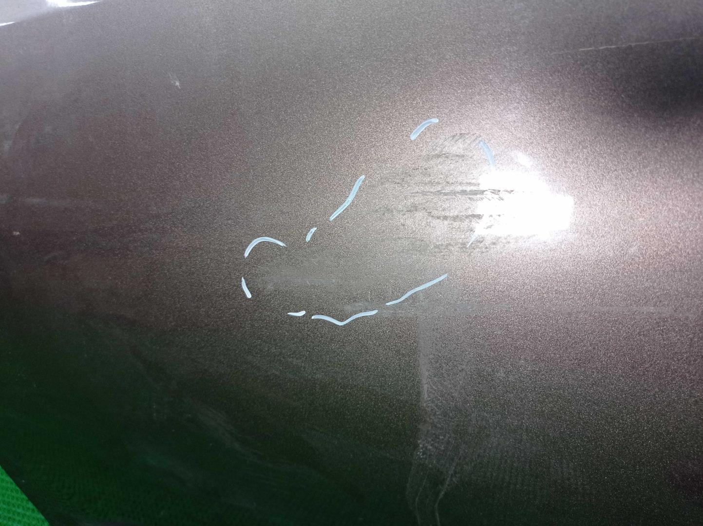 Стекло двери передней левой