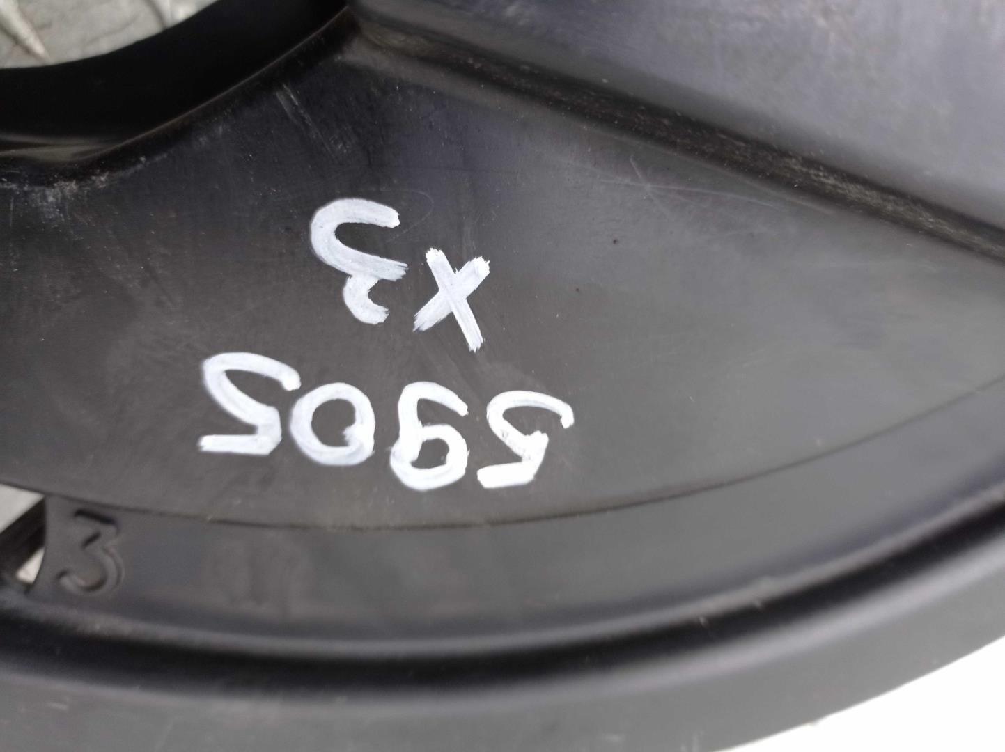 Кронштейн заднего бампера