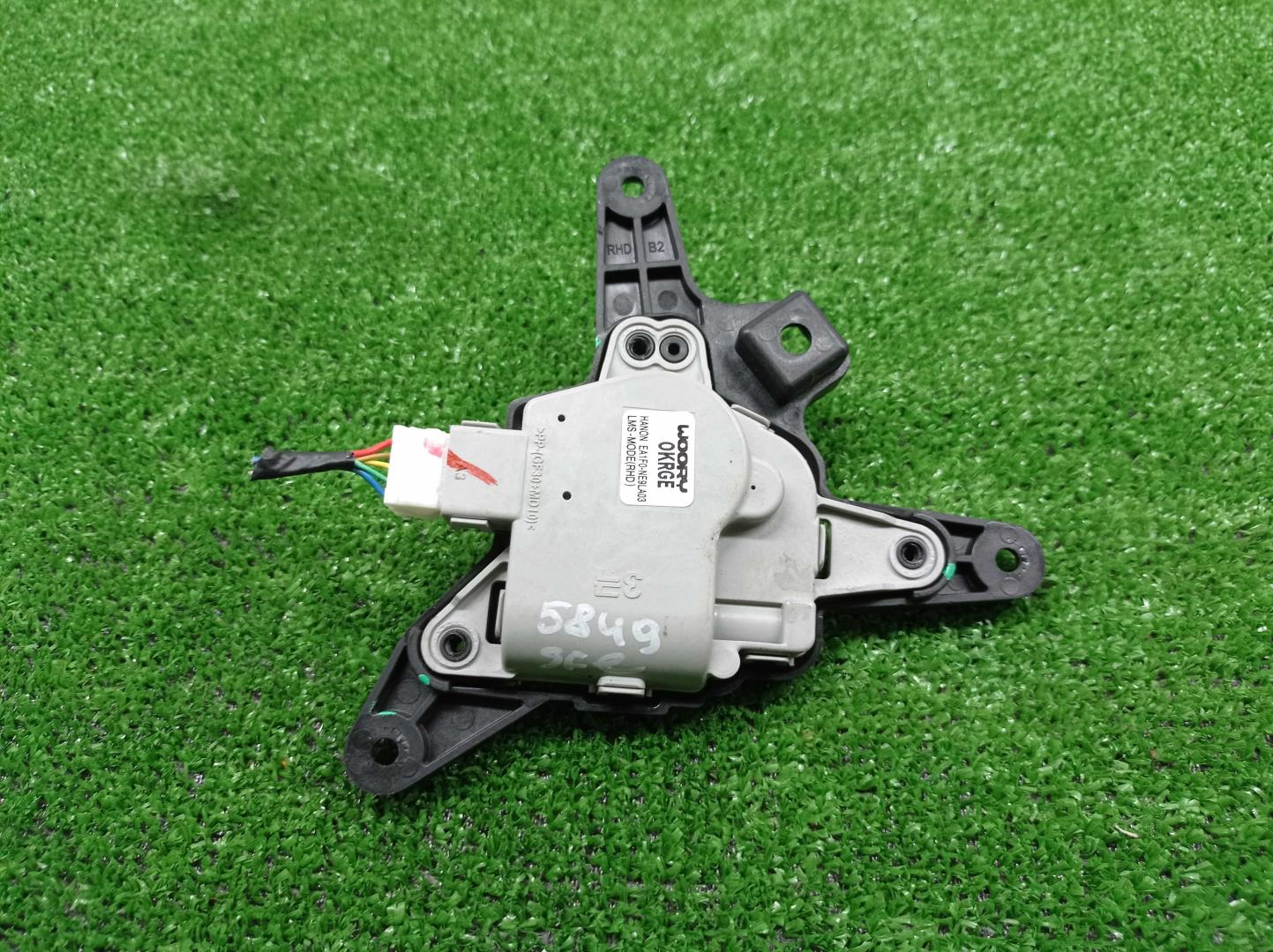 Моторчик заслонки печки