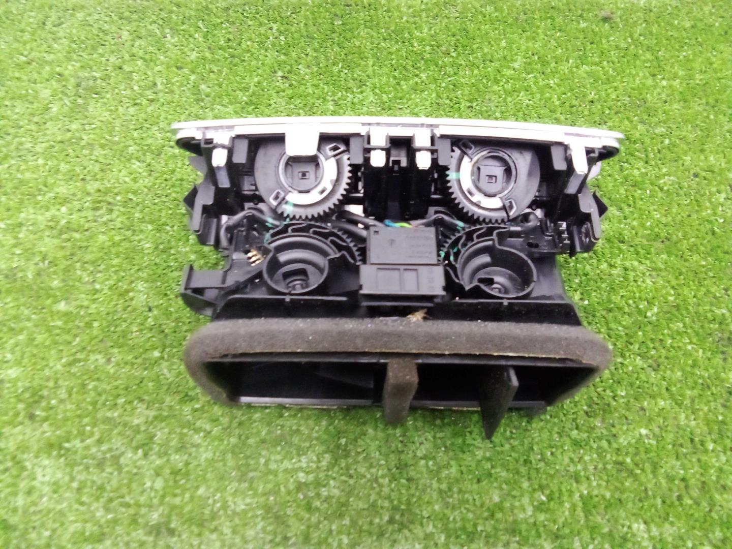 Дефлектор воздушный