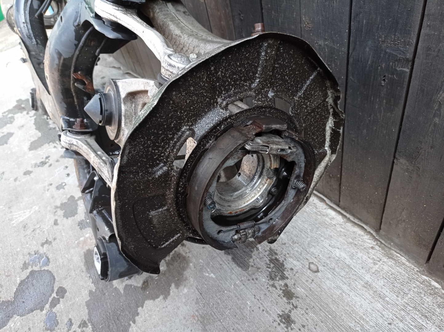 Балка задняя