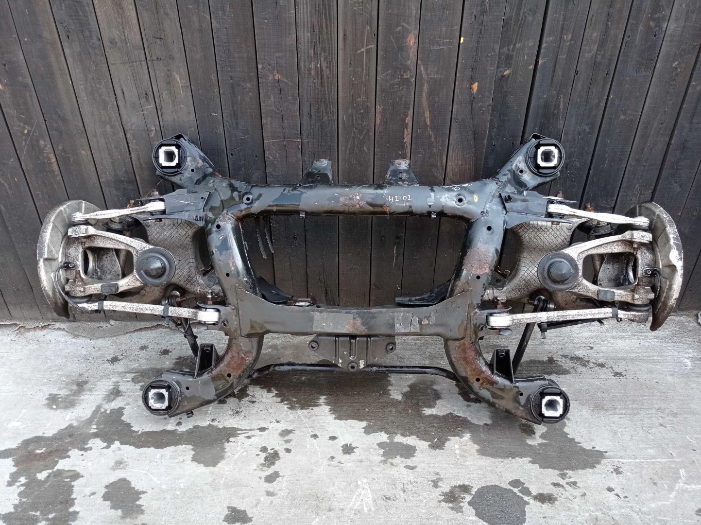 Балка задняя