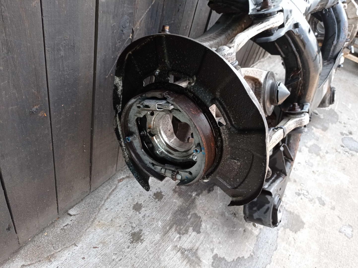 Балка задняя