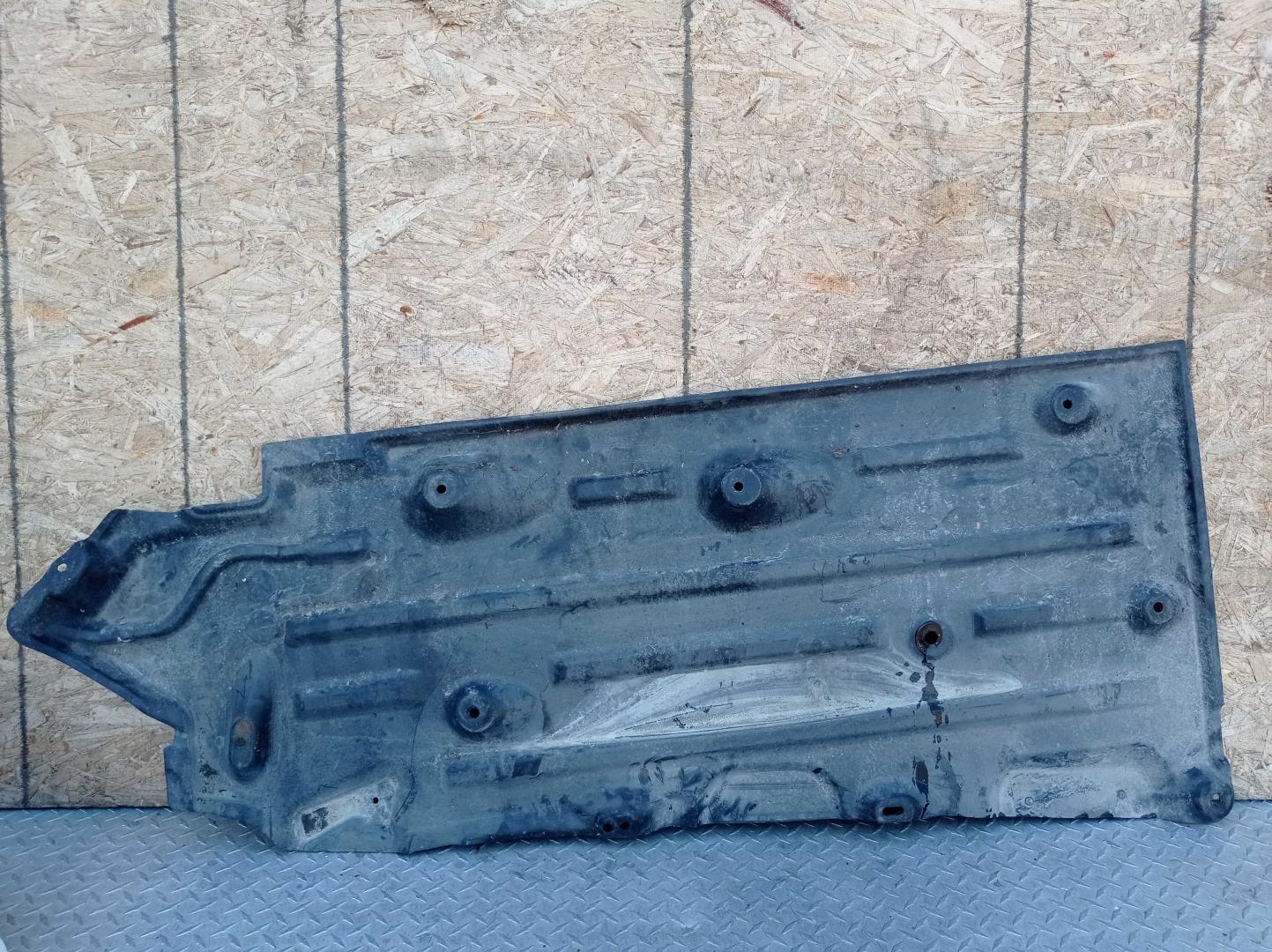 Защита антигравийная