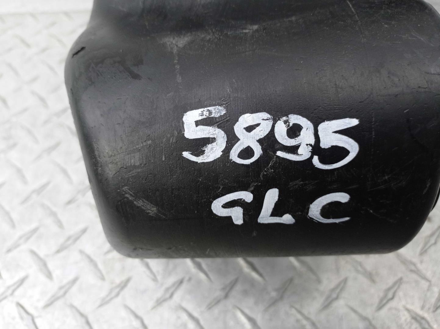 Бачок омывателя лобового стекла