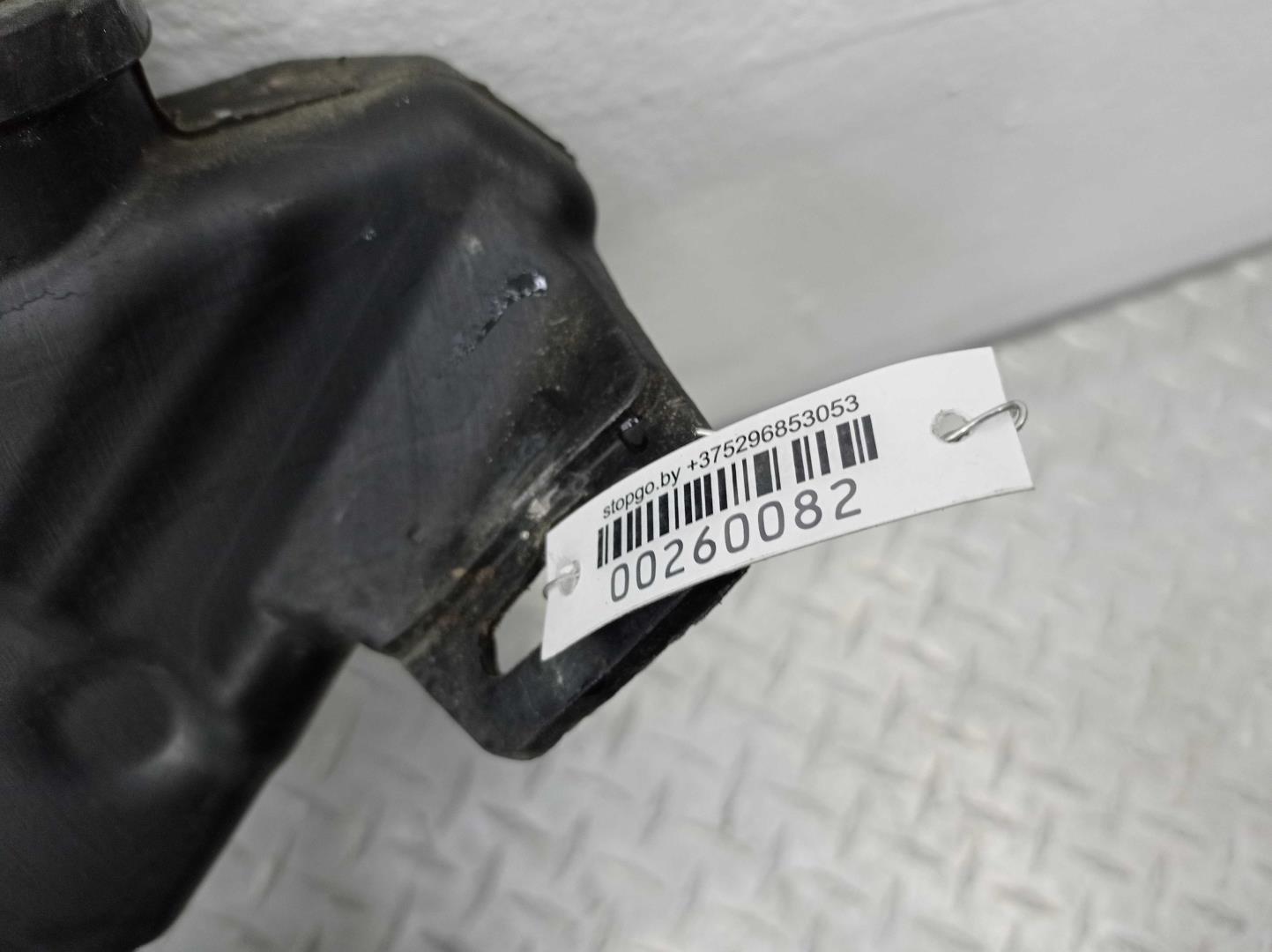 Бачок омывателя лобового стекла