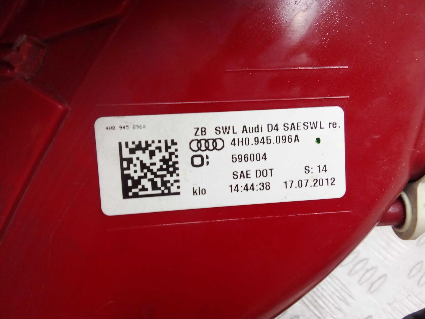 Фонарь задний наружный правый