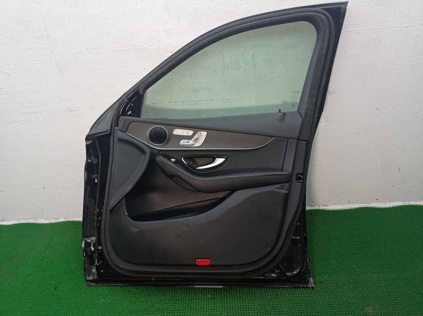 Дверь передняя правая