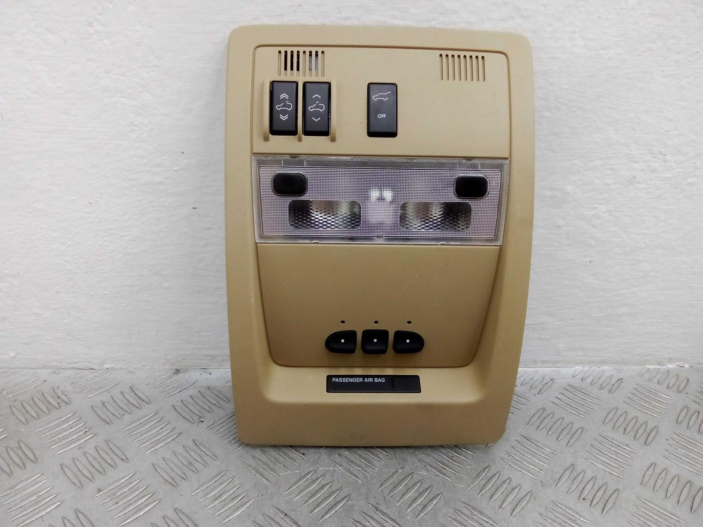 Плафон салонный