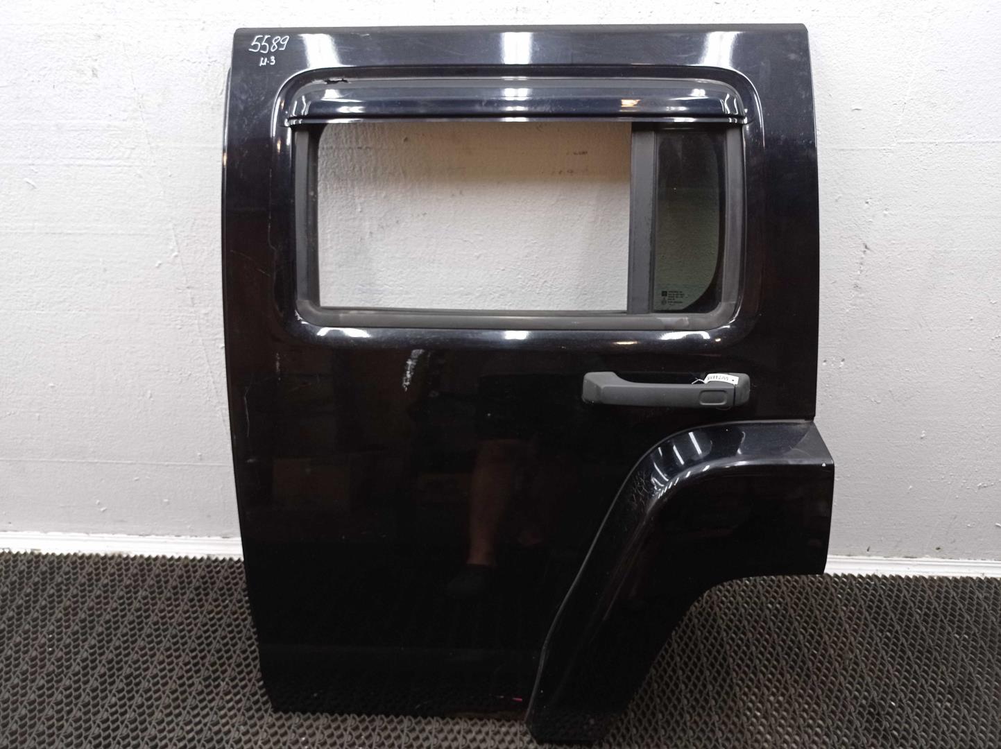 Дверь задняя левая